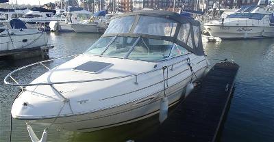 Sea Ray  215 Express Cruiser 