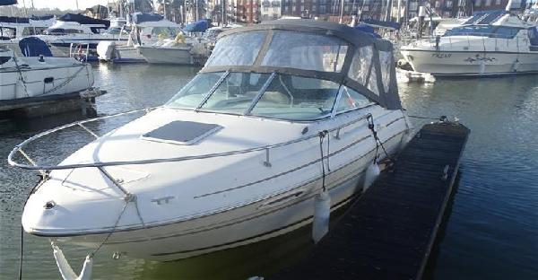 Sea Ray 215 Express Cruiser For Sale From Seakers Yacht Brokers