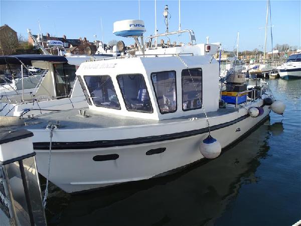 Aquabell 27 For Sale From Seakers Yacht Brokers