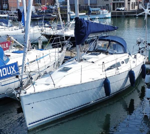 Jeanneau Sun Odyssey 32 For Sale From Seakers Yacht Brokers