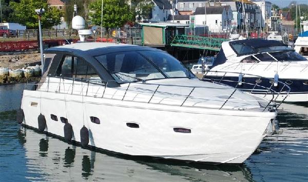 Sealine SC47 For Sale From Seakers Yacht Brokers