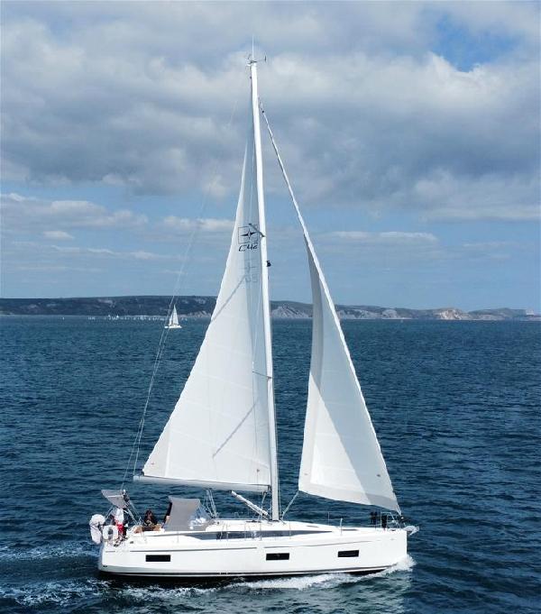 Bavaria C42 For Sale From Seakers Yacht Brokers