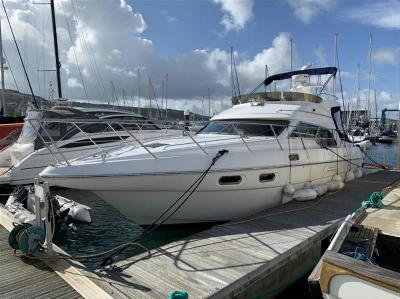 Sealine  F43 