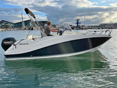 Quicksilver  555 Open Activ 