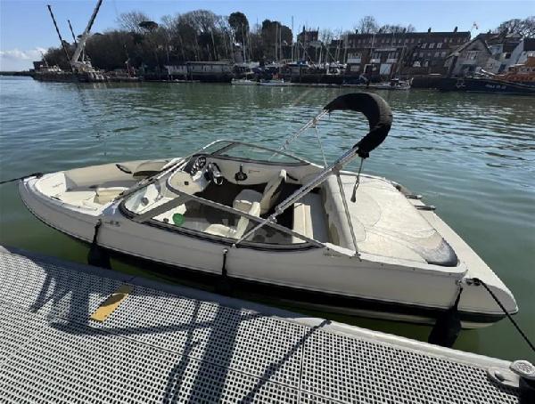 STINGRAY 180RX For Sale From Seakers Yacht Brokers
